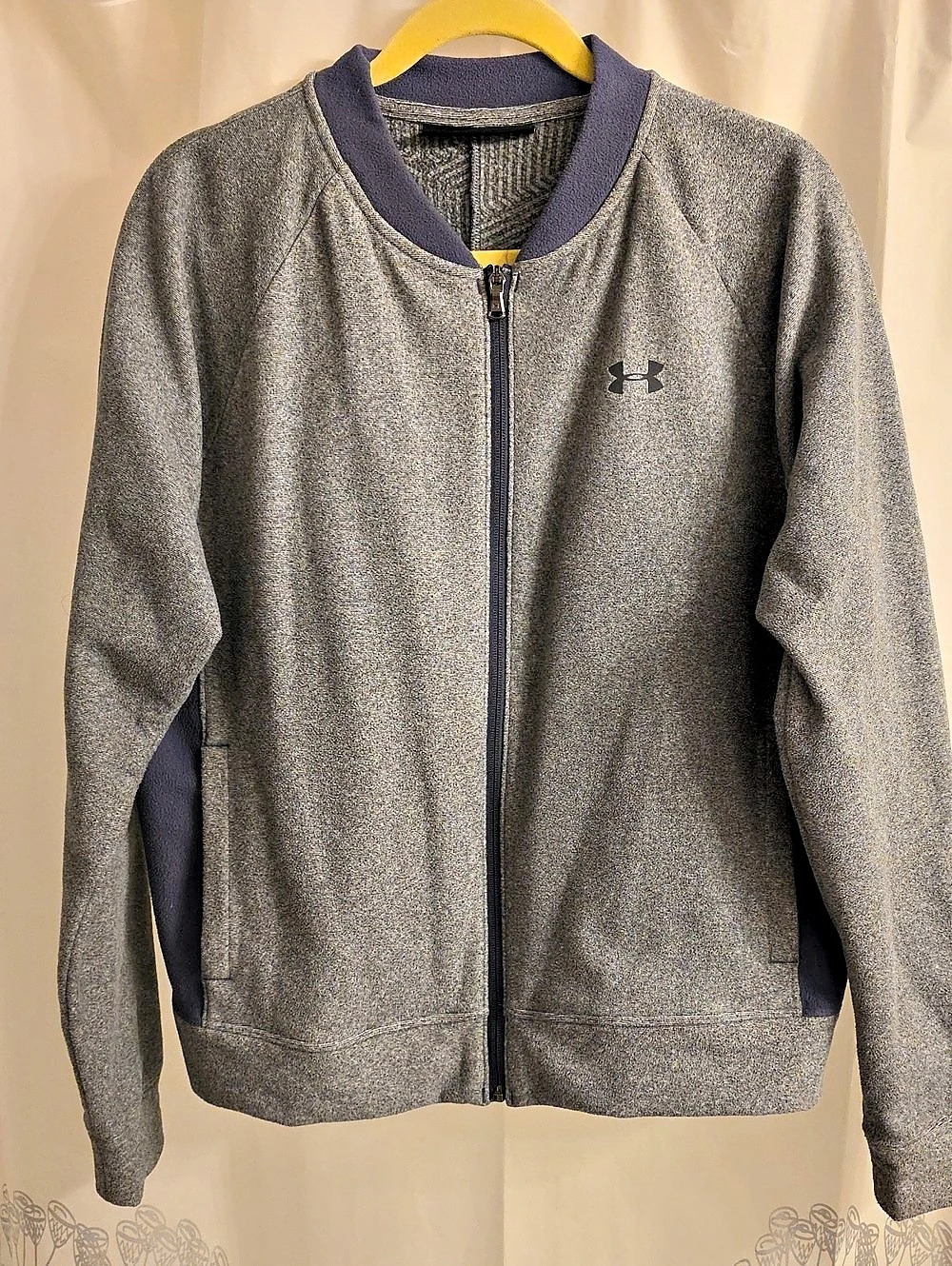 Under Armour Women's Gray Full-Zip Jacket Like New